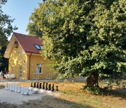 73139055-01d7-4153-b0cf-99ebbf22183e