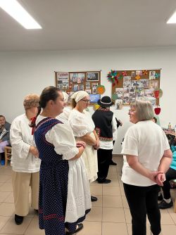 a546f933-0b27-426d-b406-9ac4247055f0