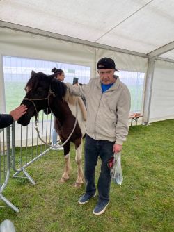 270c755b-d5a0-4d38-ab64-1fd75e0a9187