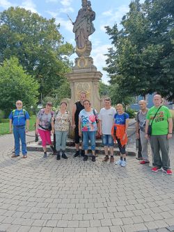 9874e621-7c38-4765-99ac-1da7eb7829bd