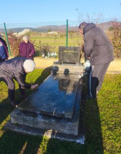 87702983-6bc4-4532-903d-a5019390bf3d